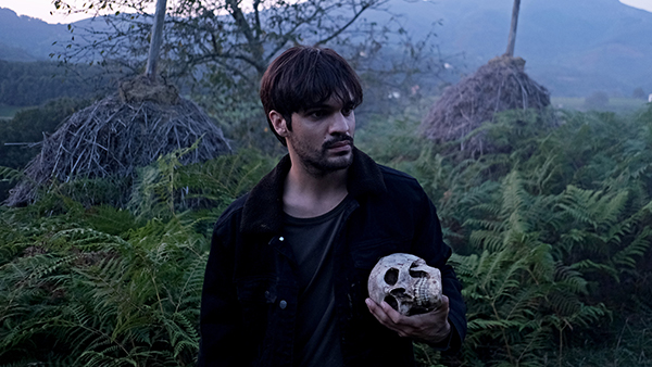 Eneko Sagardoy: "Solamente con leer la historia ya sentí  una trama asfixiante".