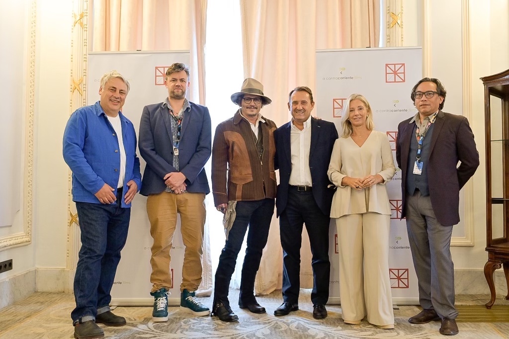 Johnny Depp lanza la compañía europea de producción 'IN.2 Film'