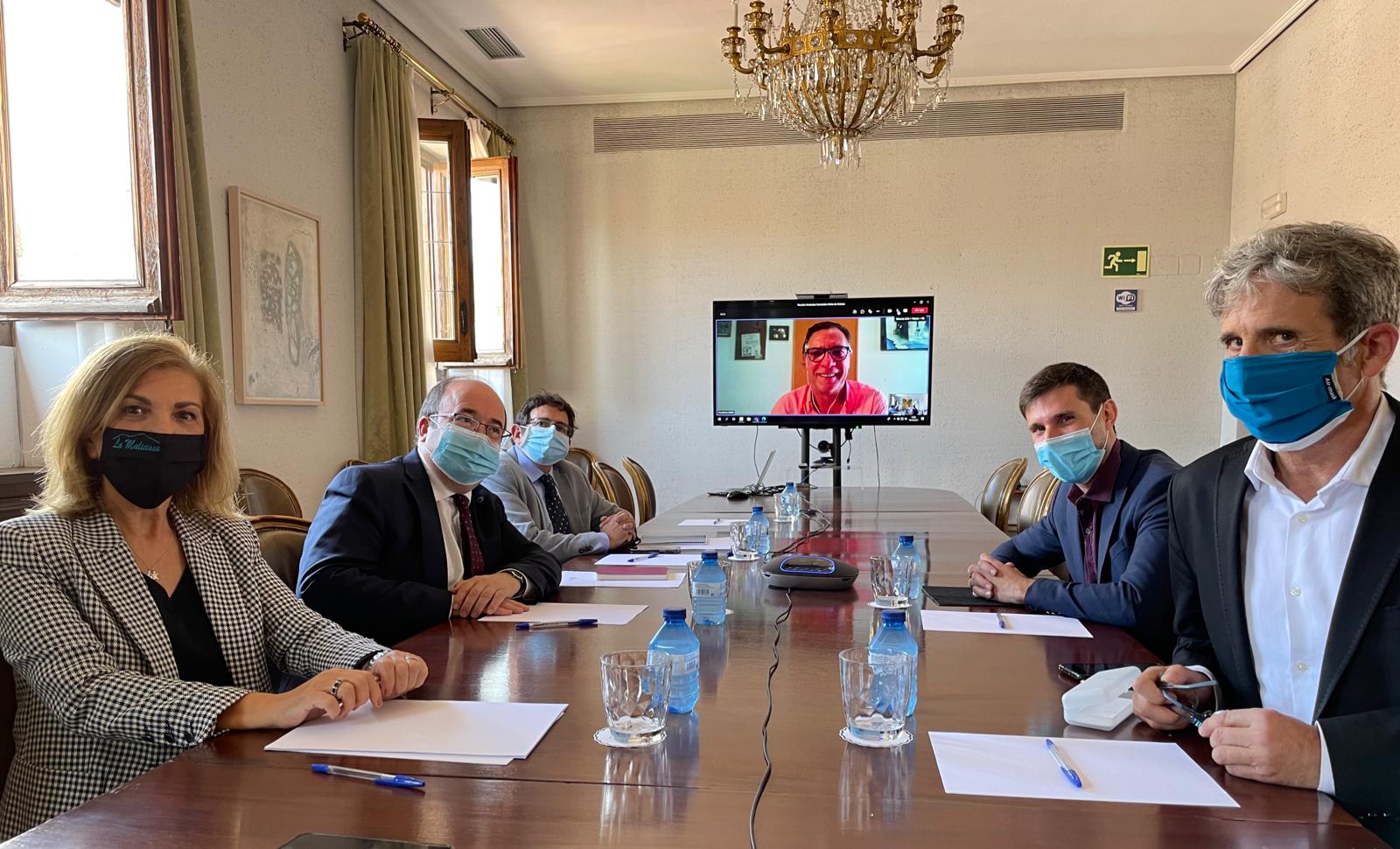 La Unión de Actores y Actrices expone al ministro Iceta las inquietudes del sector respecto al Estatuto de Artista