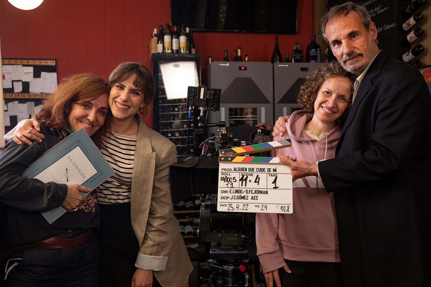 Daniela Fejerman y Elvira Lindo ruedan 'Alguien que cuide de mí'