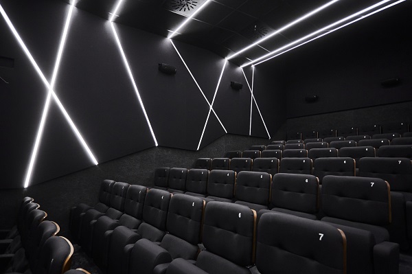 Cines Embajadores se convierte en el primer cine español de emisiones neutras gracias a Creast