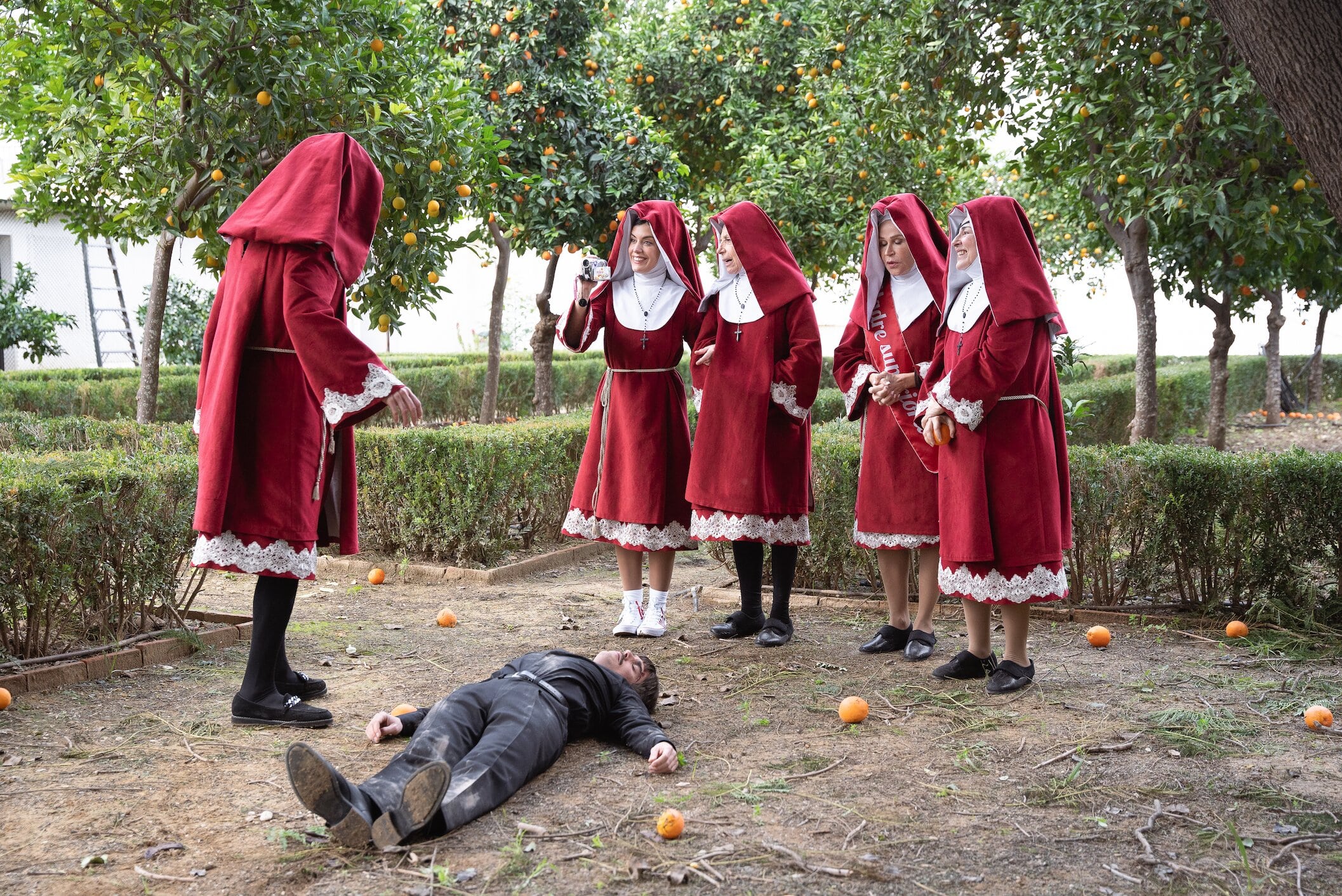 Primeras imágenes de 'La Reina del Convento'